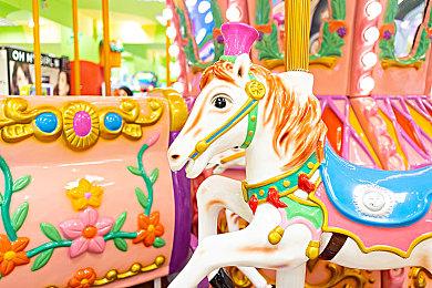 斑鸠监督弹幕射击新作《UBUSUNA》首批信息公开